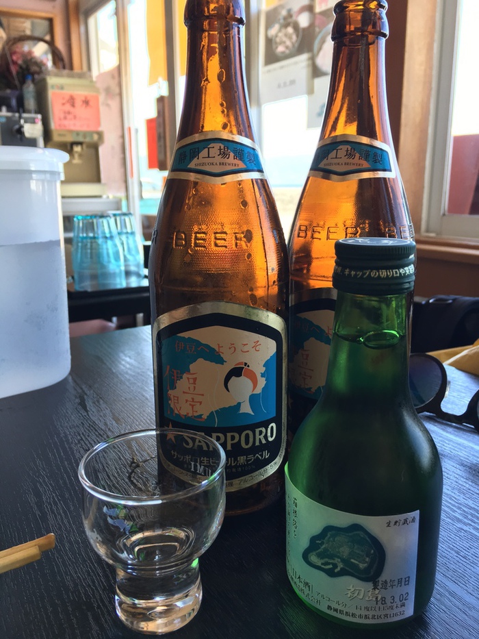 初島の地ビールと地酒(?)