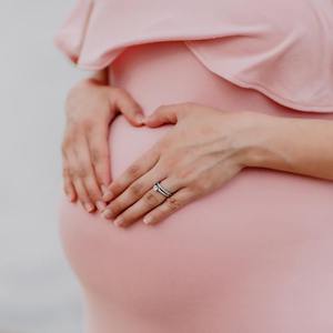 妊娠中のブラジリアンワックス（およびマタニティシュガーリング）について